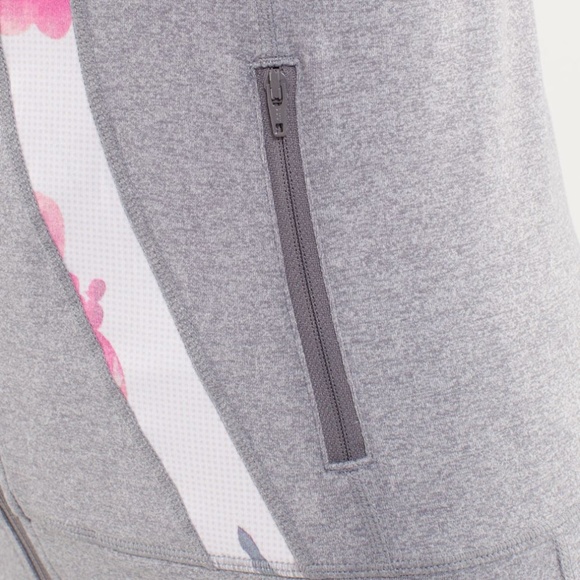 Lululemon In Stride Jacket Heathered Fossil /Blurred Blossoms White Size 6 - Picture 6 of 14